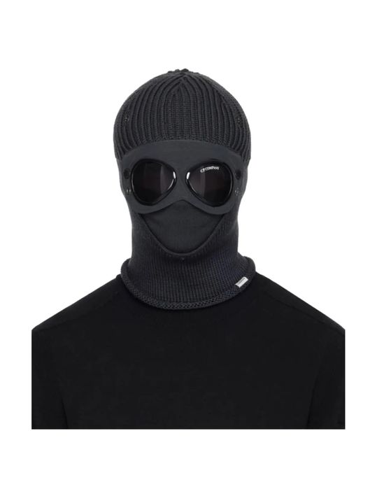 оригінальна балаклава CP Company