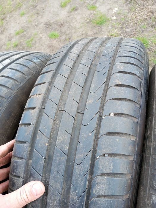 Продам шини Pirelli Centurato P7