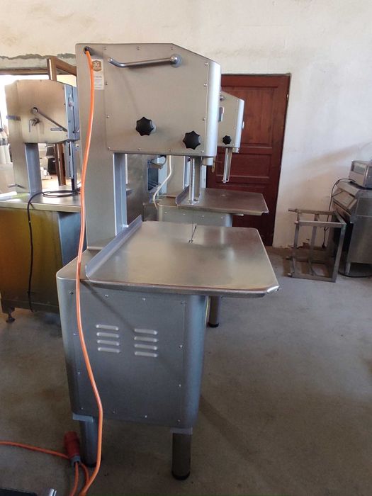 Стрічкова пила. Стрічкова пила для м'яса. Kolbe K330.