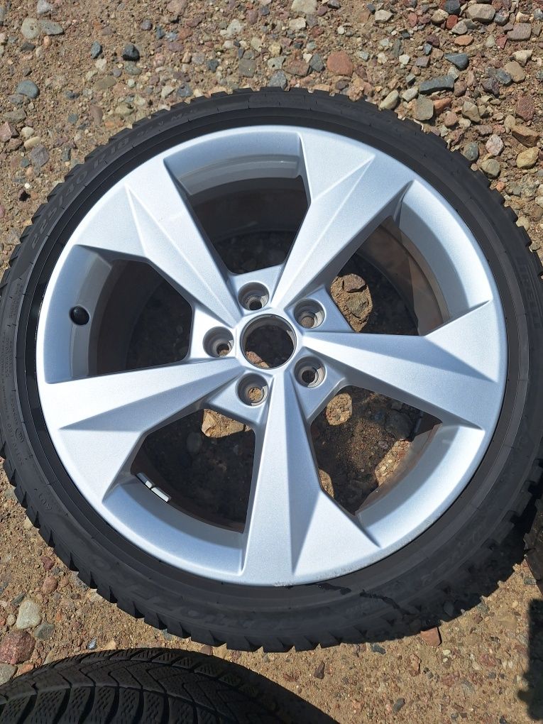 Koła zimowe Audi A3 S3 8Y 225 40 r18