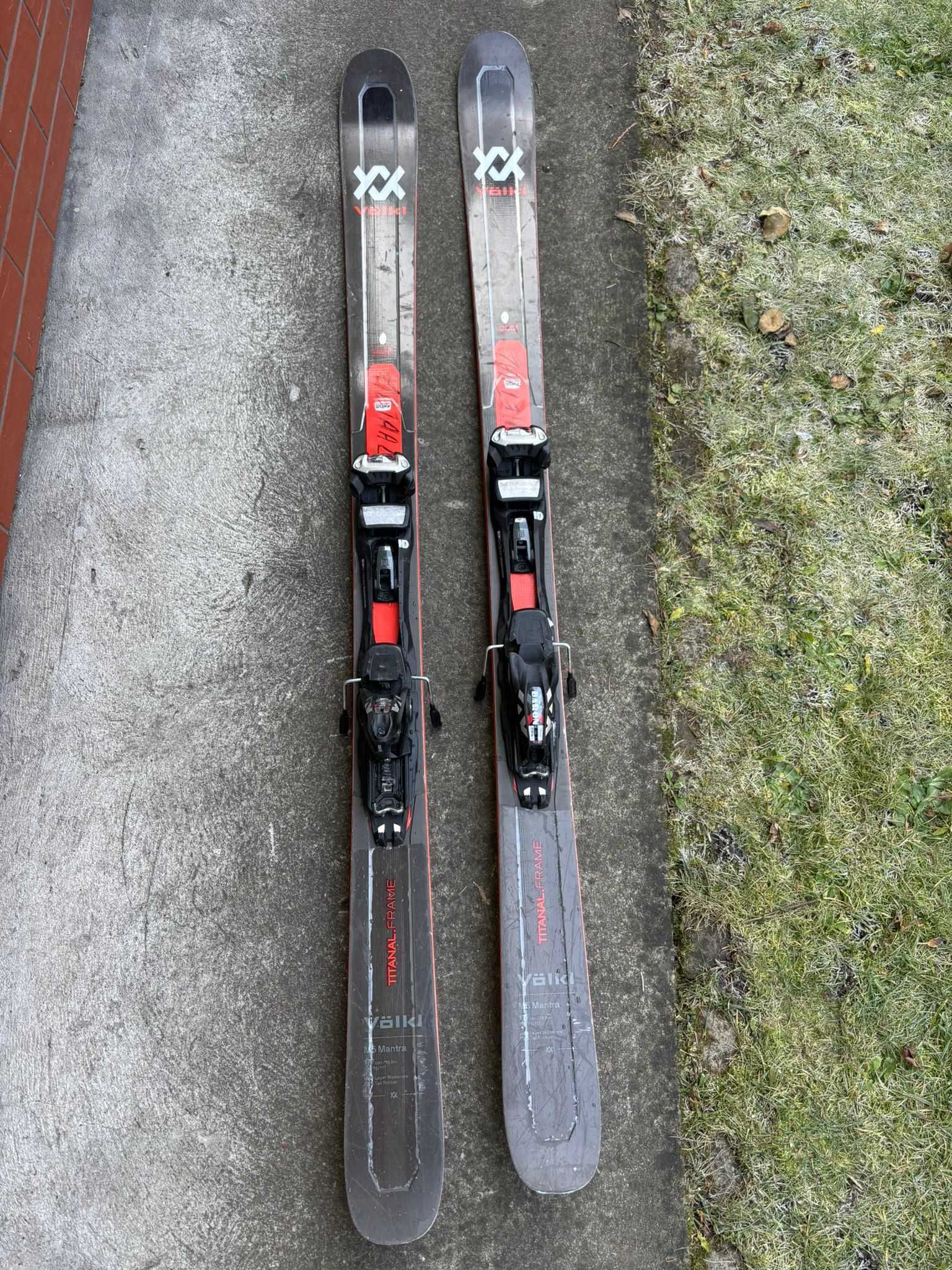 Volkl Mantra M5 177 + marker baron