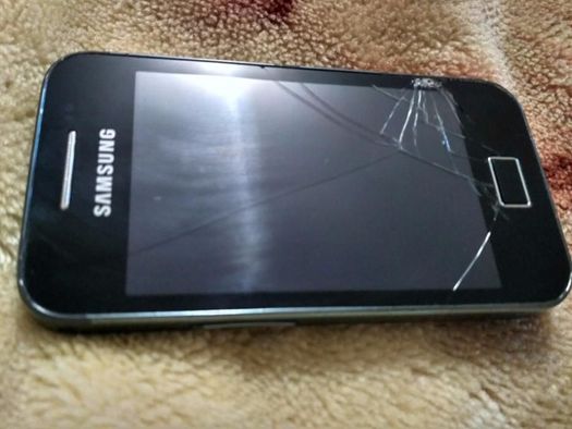 Samsung S5830 телефон