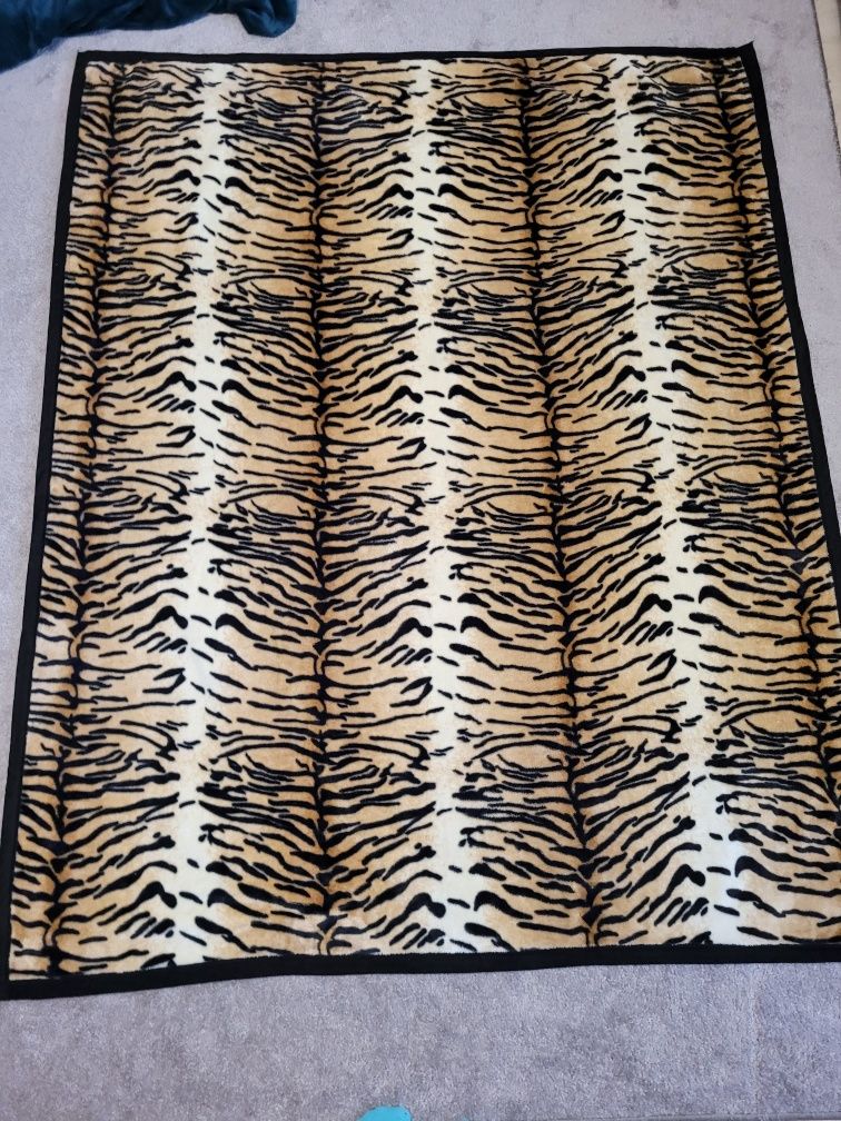 Gruby koc Pantera 160x210 cm