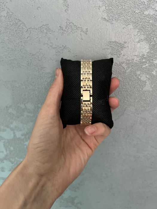 Годинник жіночий кварцовий