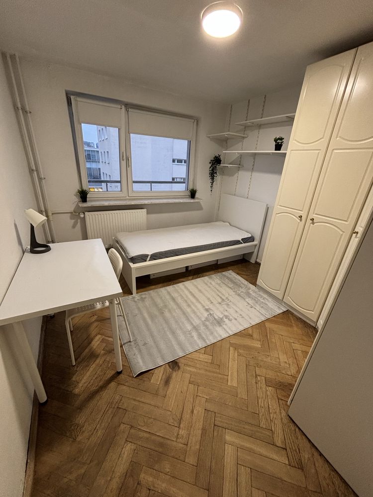 Pokój na wynajem Centrum Chmielna Rezerwacja