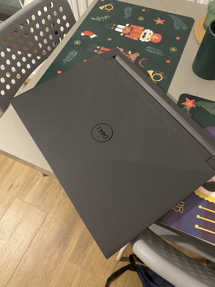 Laptop gamingowy Dell Inspiron G15