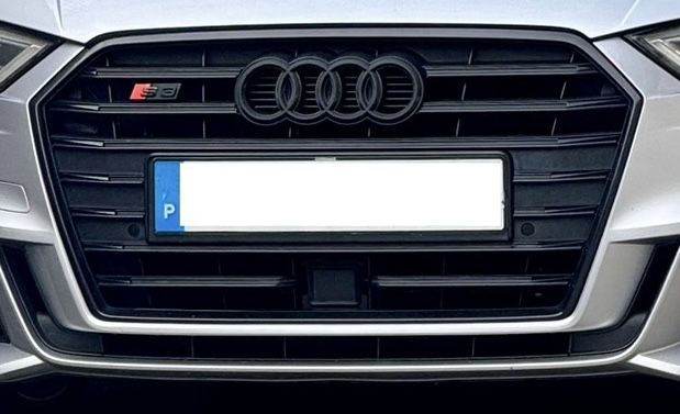 Grelha Audi S3 8V Limousine C/ ACC