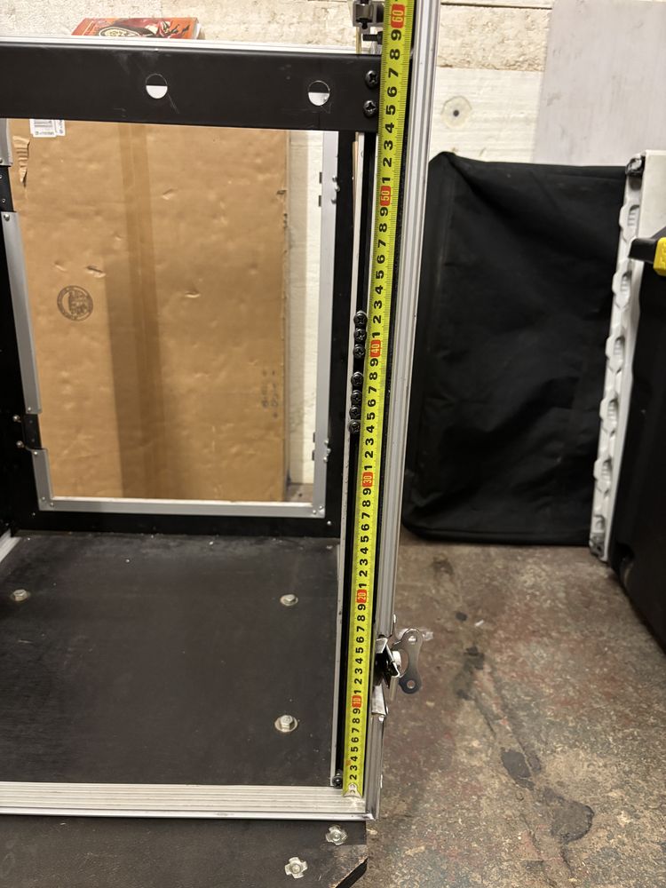 Case rack 12U + kątowy mechanizm Reloop