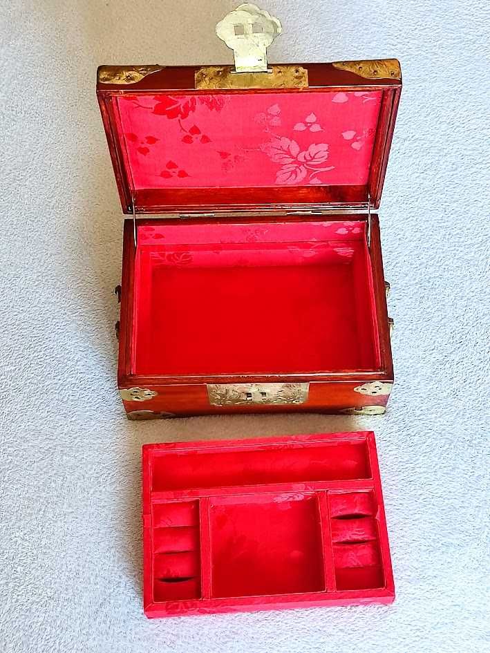 Caixa guarda joias oriental séc. XX
