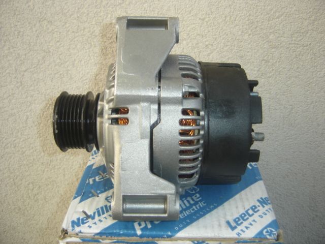 Alternator Mercedes SPRINTER VARIO W461 W463 Unimog Bosch 90 Amper