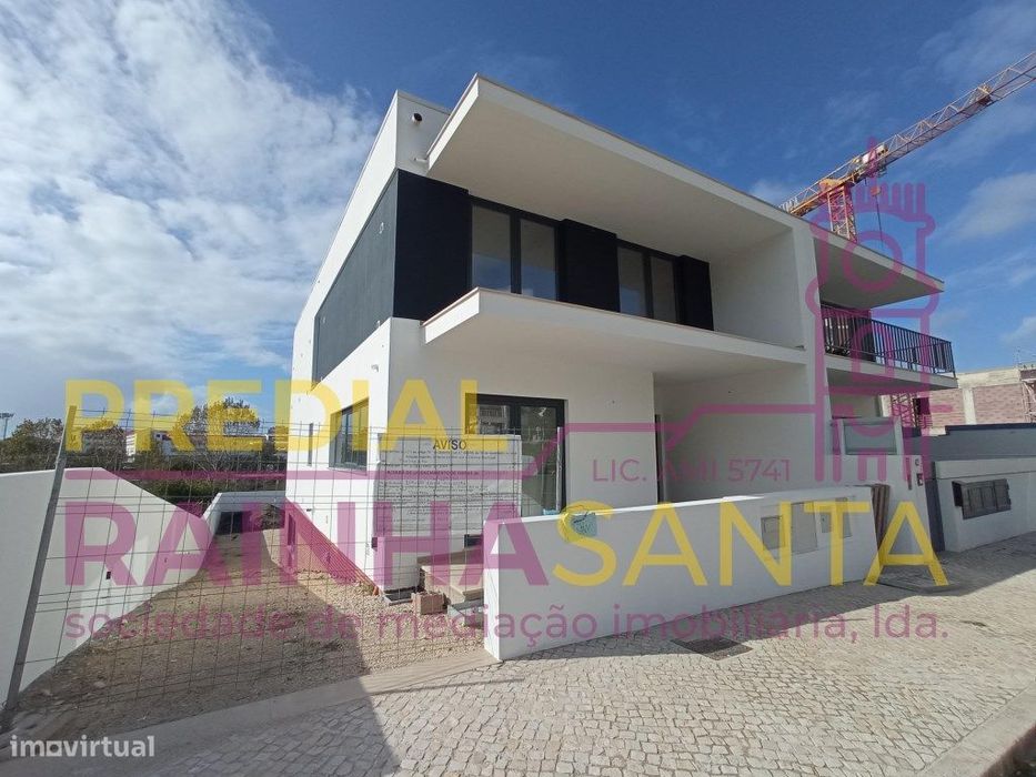 Moradia M4 de arquitetura moderna - Figueira da Foz