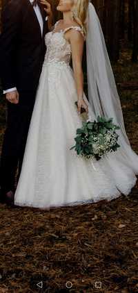 Piękna suknia ślubna ivory.