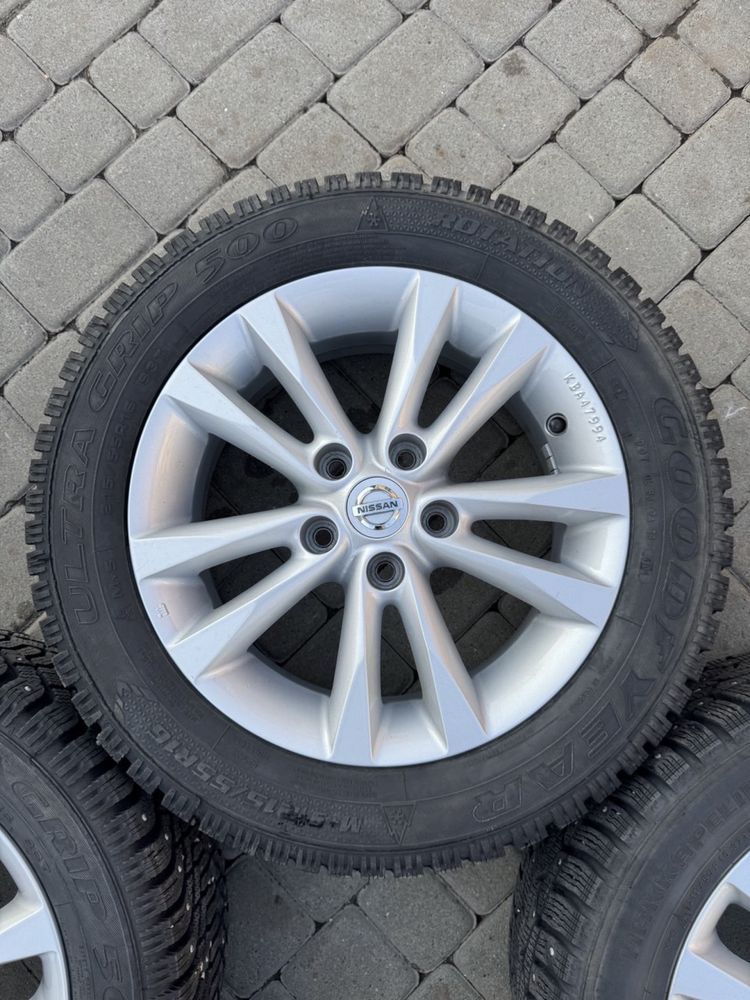 Колеса диски Nissan Qashqai r16 5/114,3 215/55/r16 зима