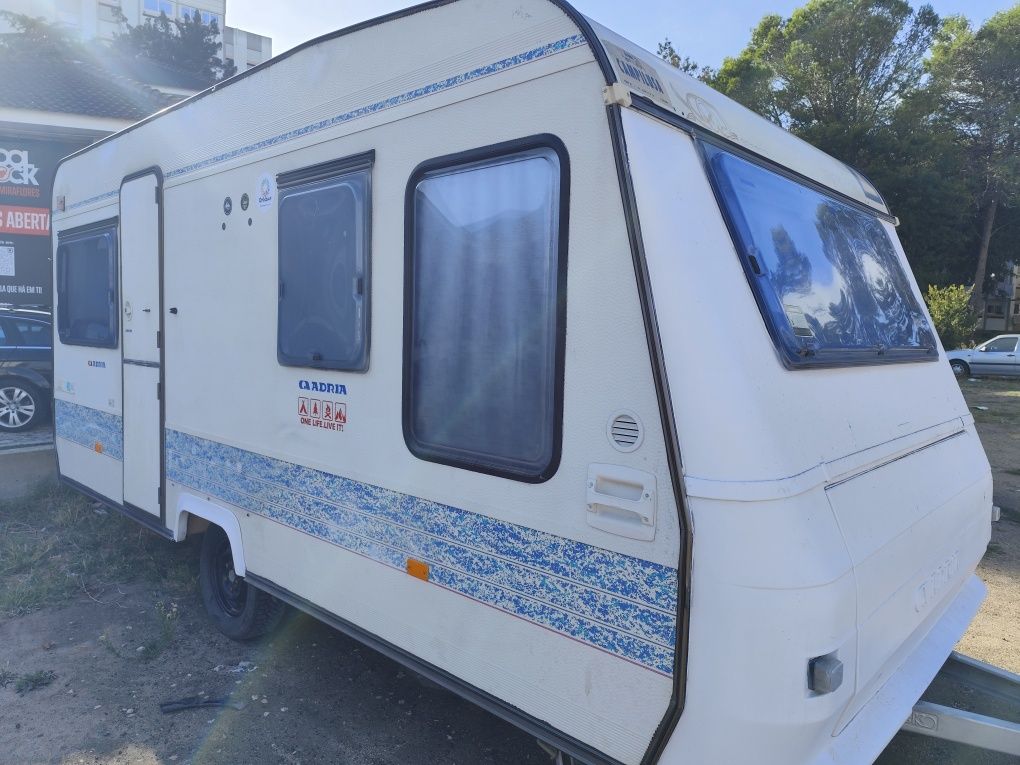 Caravana Adria pronta a rolar