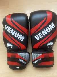 Перчатки боксерские кожаные VENUM