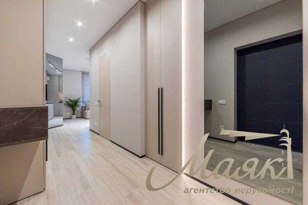 Продажа 1к квартиры 45м2, в ЖК Новопечерская Вежа, Печерск