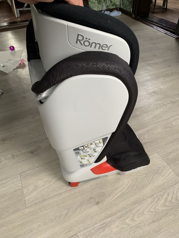 Дитяче автокрісло romer kidfix xp sict