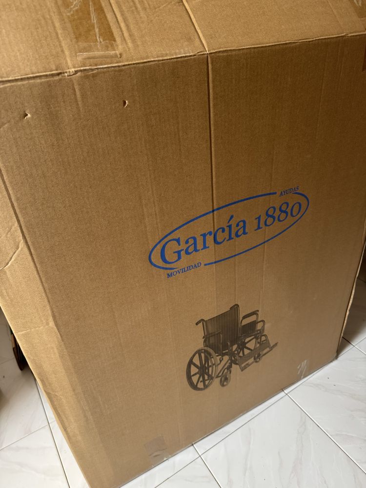 Cadeira de rodas como nova