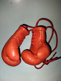 Кожаные боксерские перчатки сувенирные