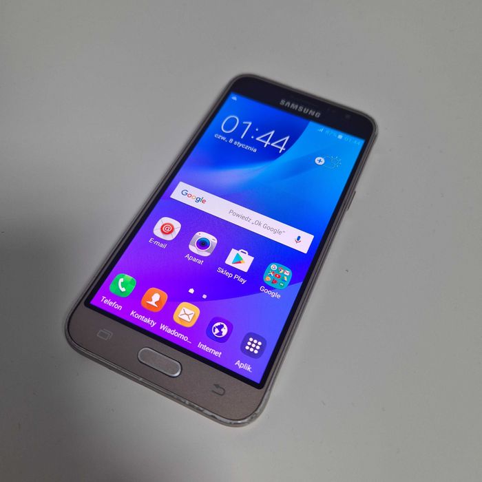 SAMSUNG Galaxy J3 2016