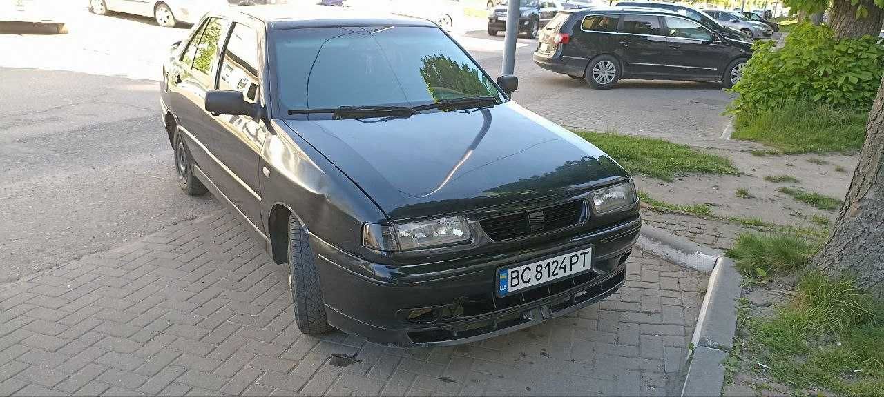 Продаю авто Seat Toledo 
1.8 бензин-газ 1992  рік