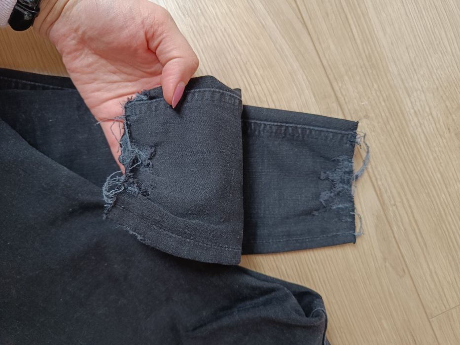 Jeansy Reserved rurki slim czarne postrzępione nogawki r. 36 S