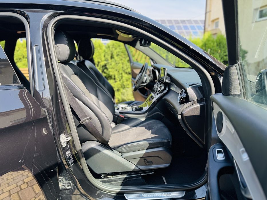 Mercedes-Benz GLC 250D 4Matic 2018р Official