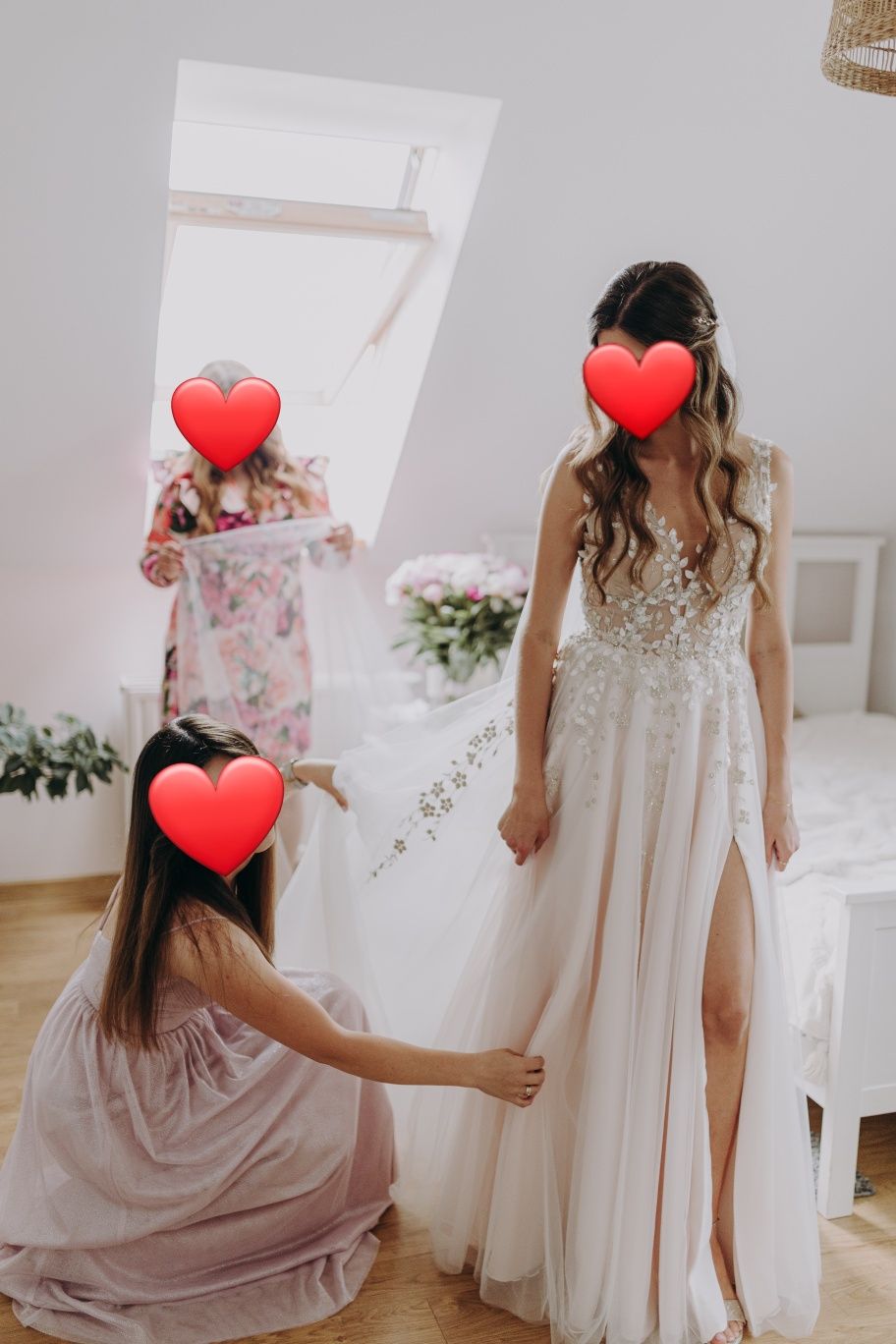 Kremowa suknia ślubna