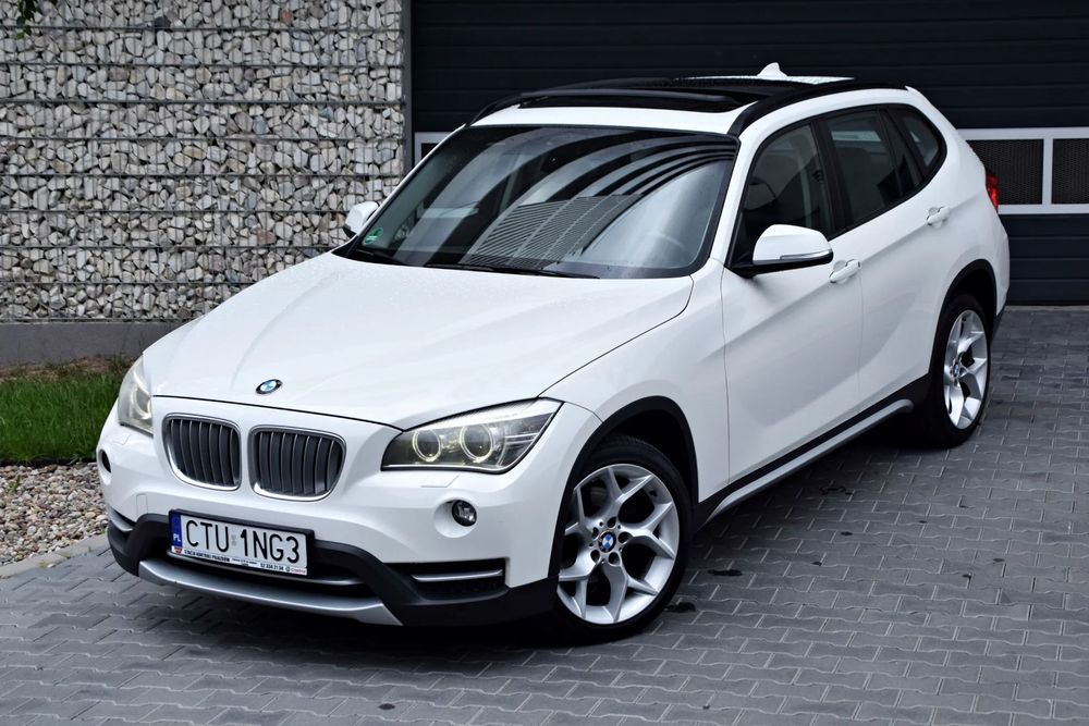 BMW X1 E84 LCI xLine 2014 / 2.0d 143KM / BiXenon Keyless Panorama Półskóry