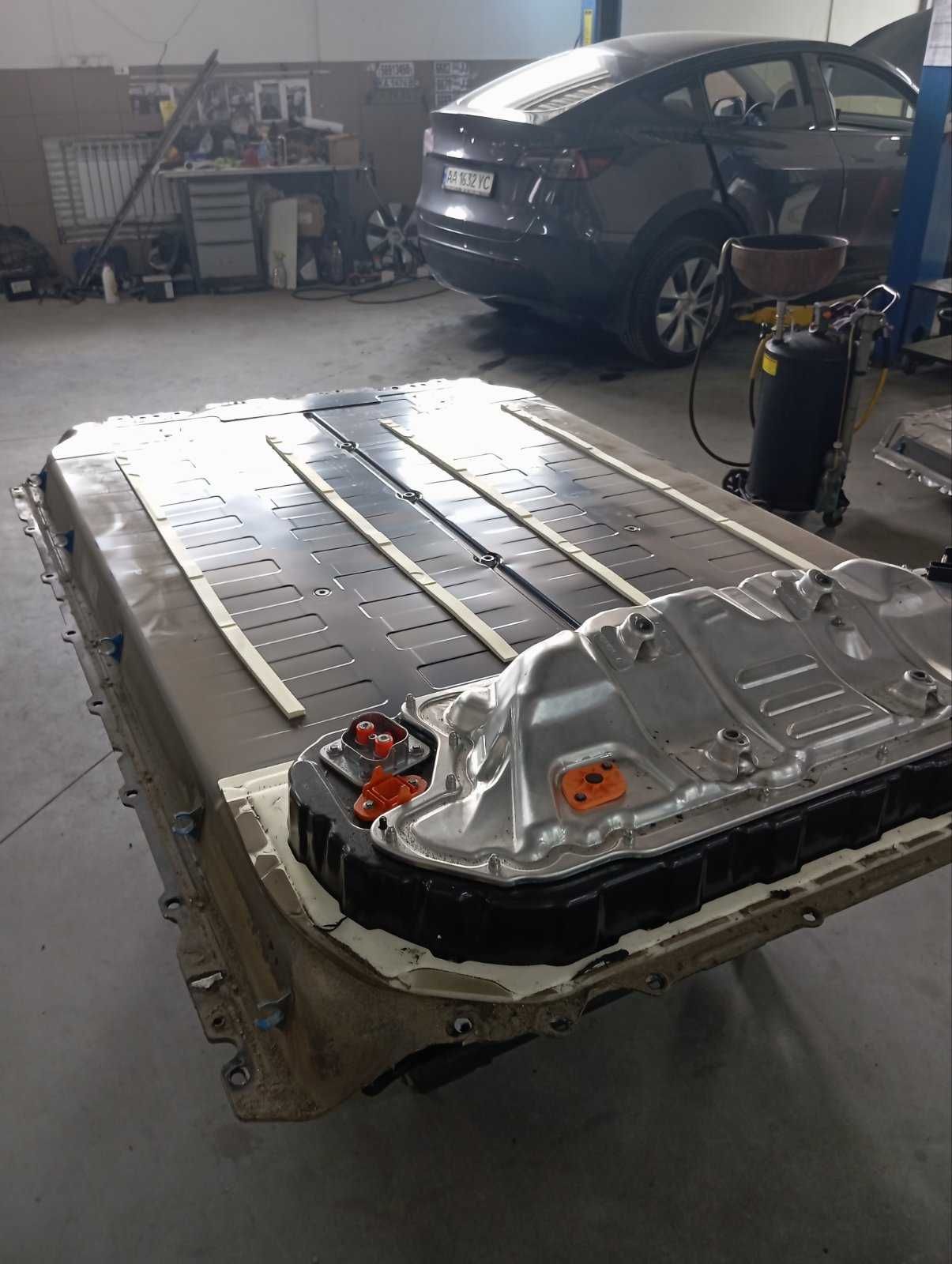 Основна батарея для автомобіля Tesla Model 3