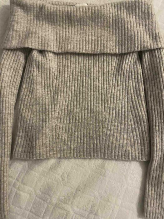 zestaw ubrań markek takich jak holliester, Urban Outfitters, GAP