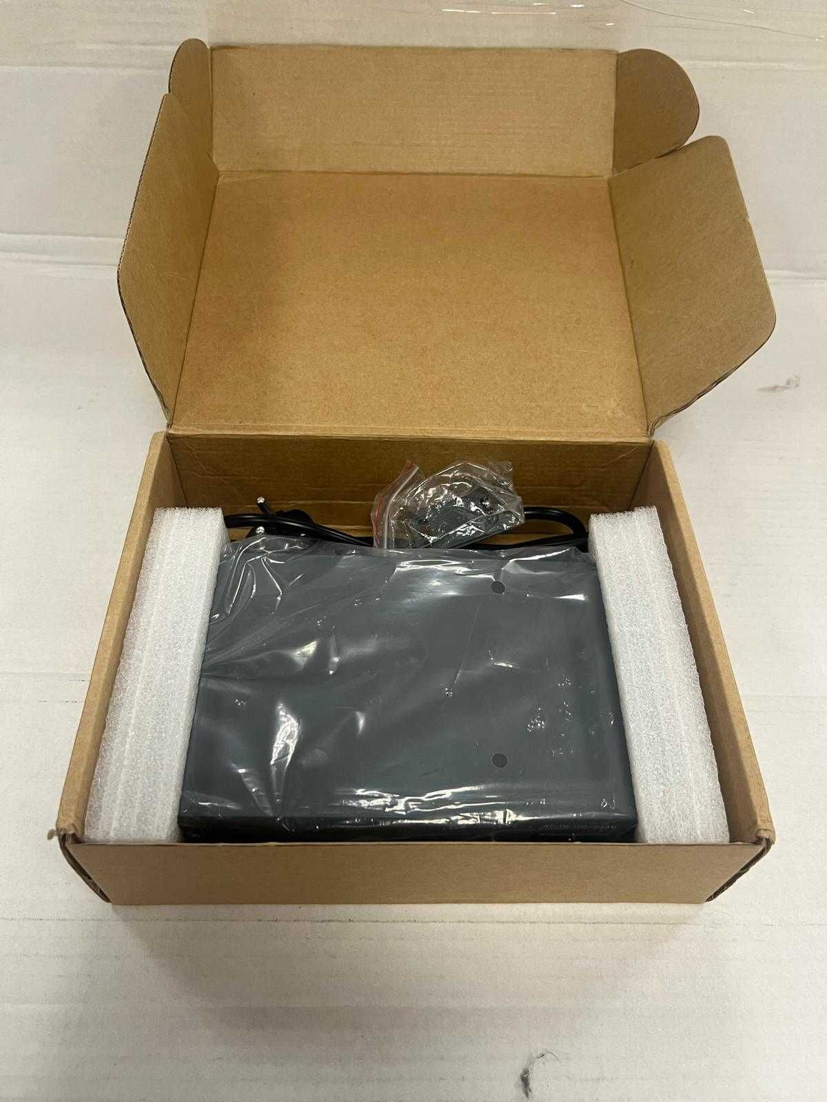 Nicgiga PoE Switch - OUTLET - A2