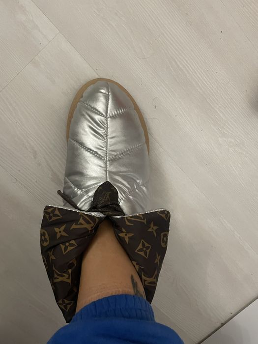 Дутіки сапоги уггі Louis vuitton срібло