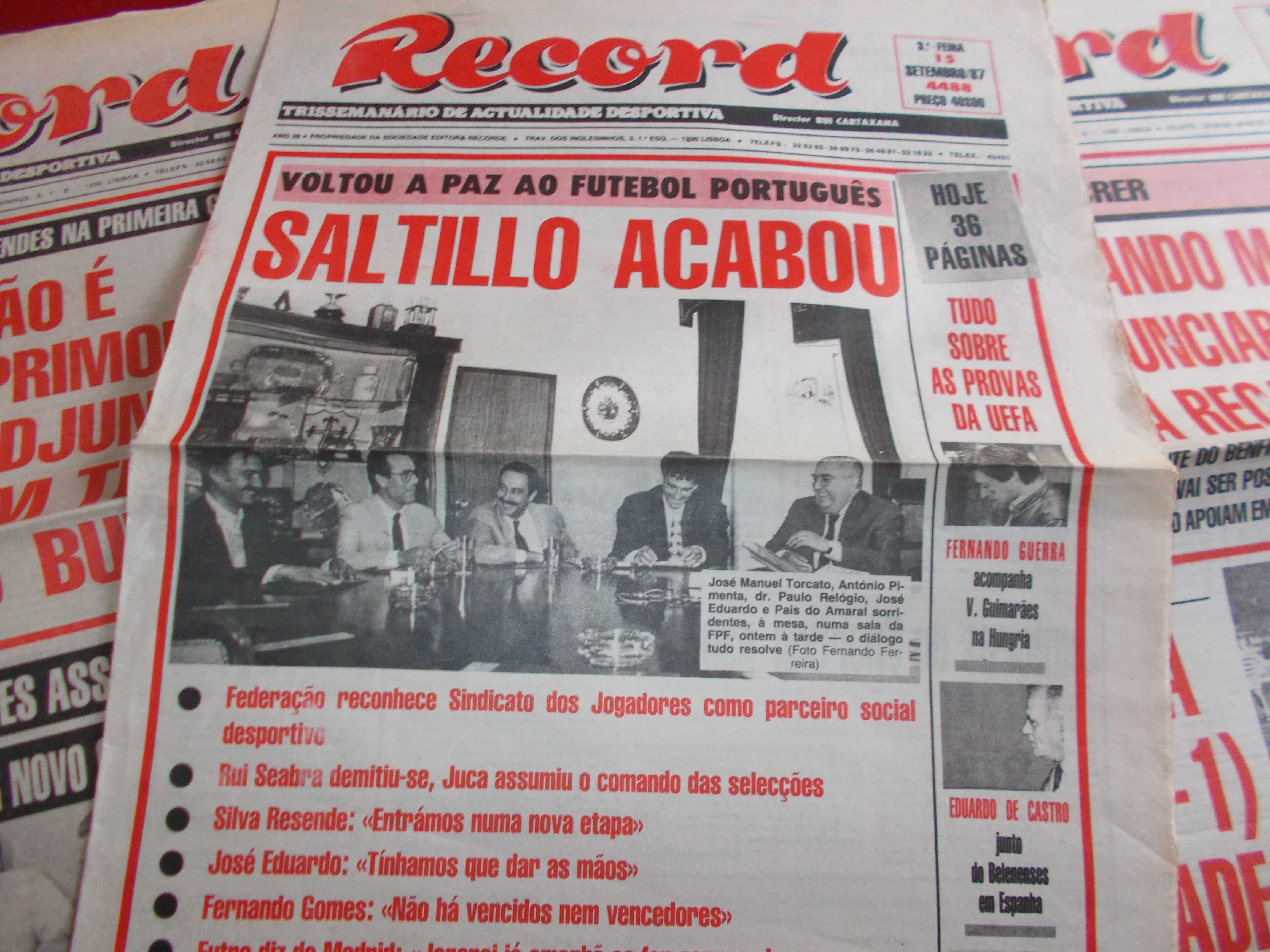 12 capas jornal Record 1987 .