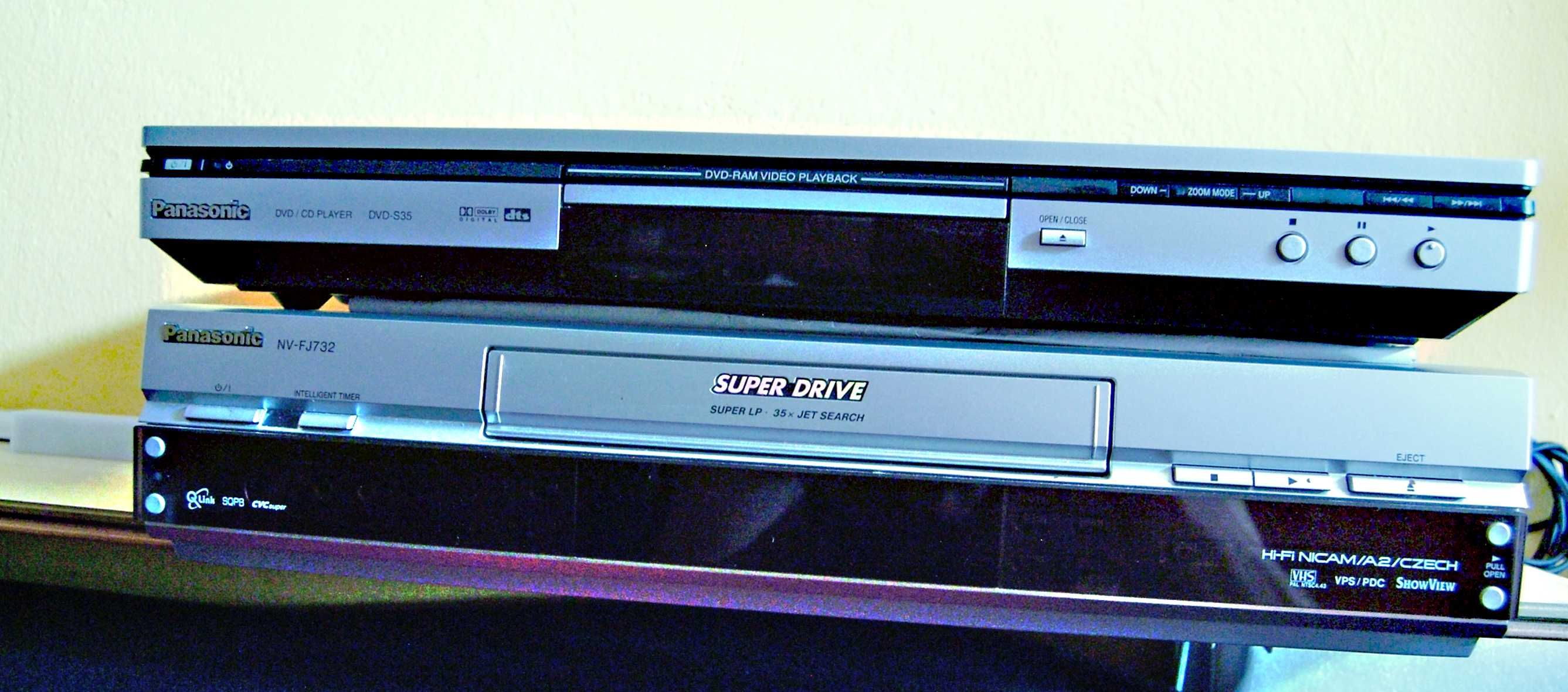 Panasonic VHS K3ZA00173 + DVD