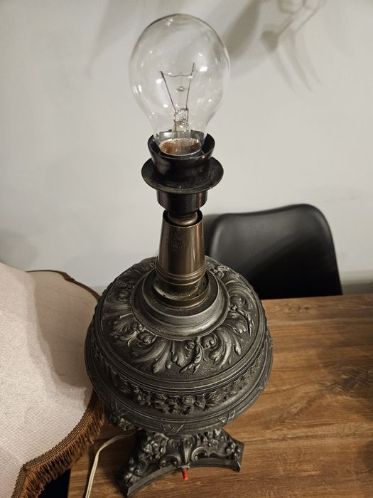 Lampa żeliwna  mosiądzowana antyczna