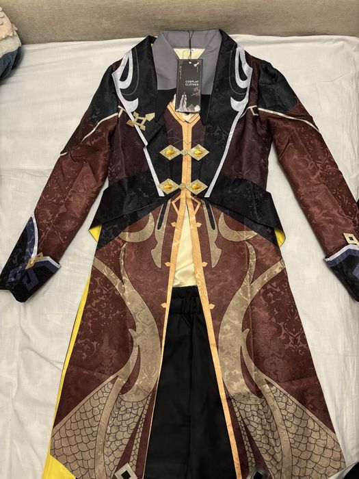 cosplay zhongli genshin impact