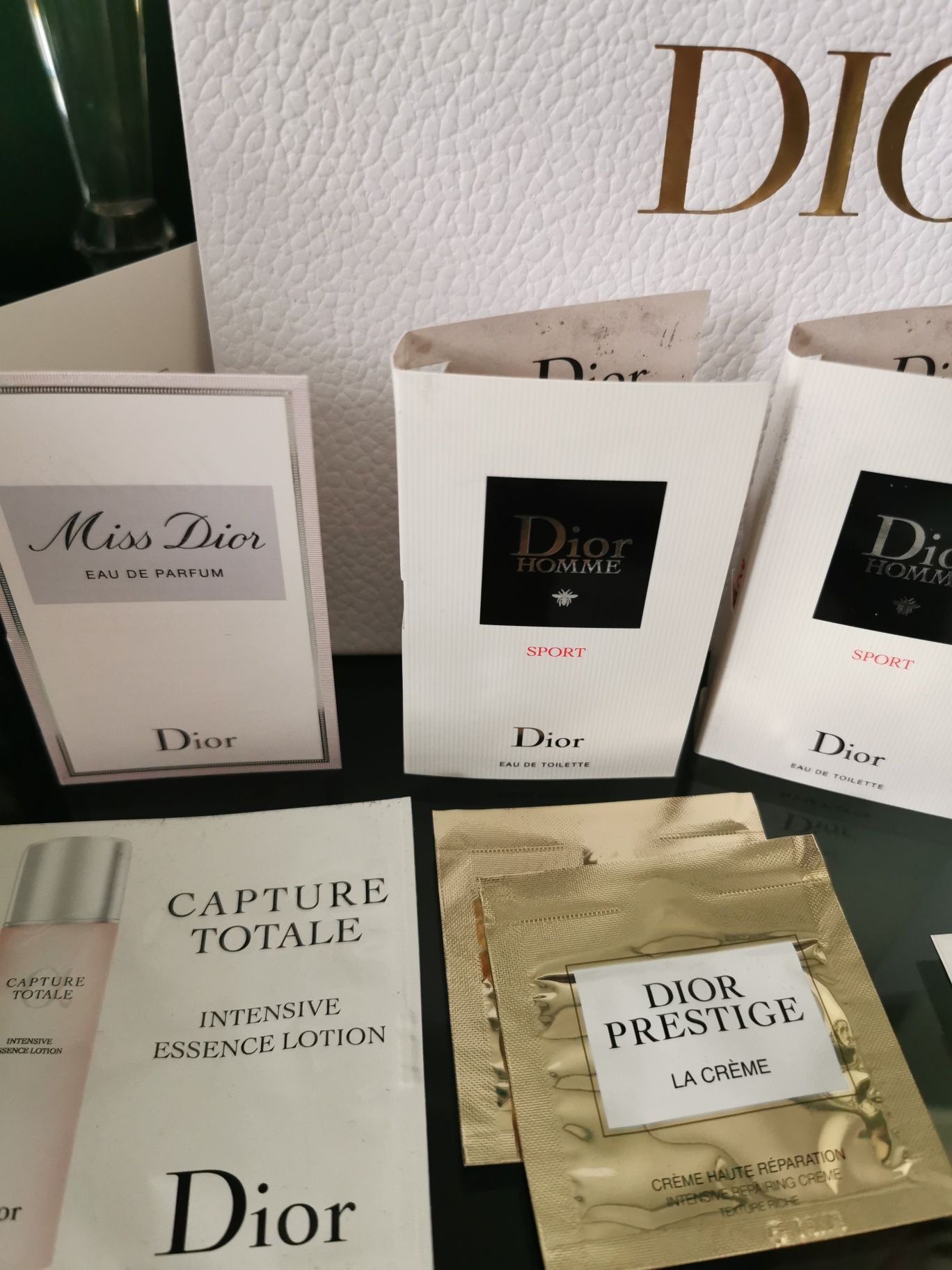 Zestaw torebka Dior prestige krem serum  capture Total edt home sport
