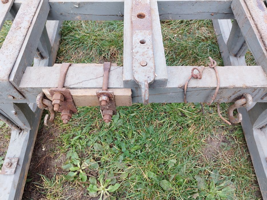 Санкі кіннські дубові. Терміново продається