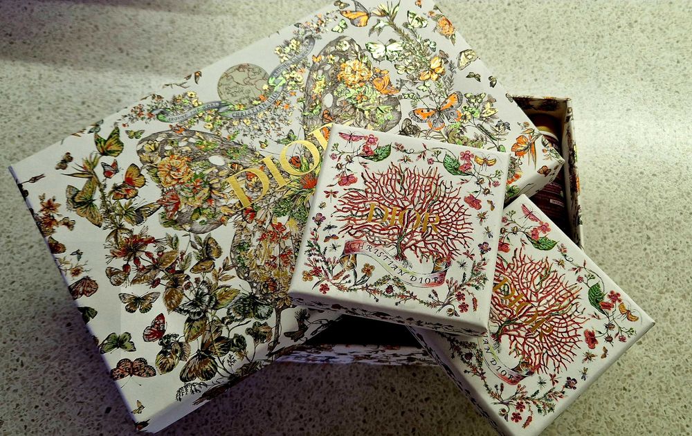 Подарункові пакети/коробки DIOR