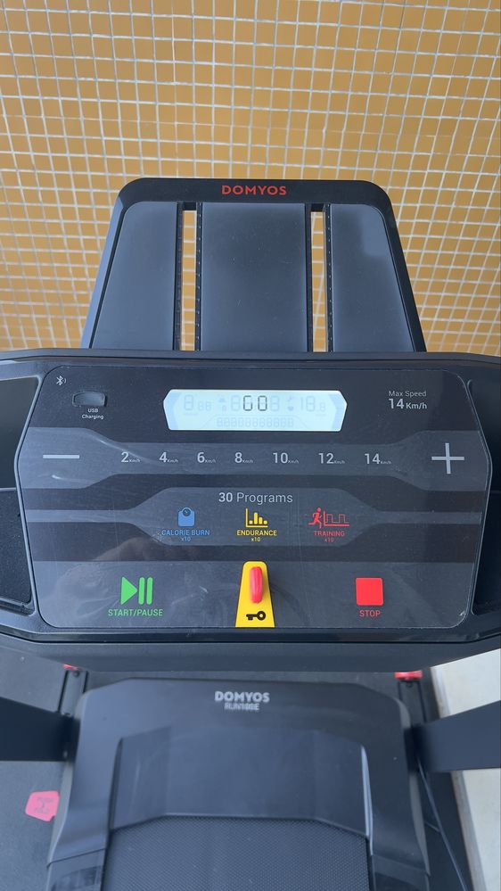 Passadeira Domyos RUN 800E (quase nova, pouco uso)