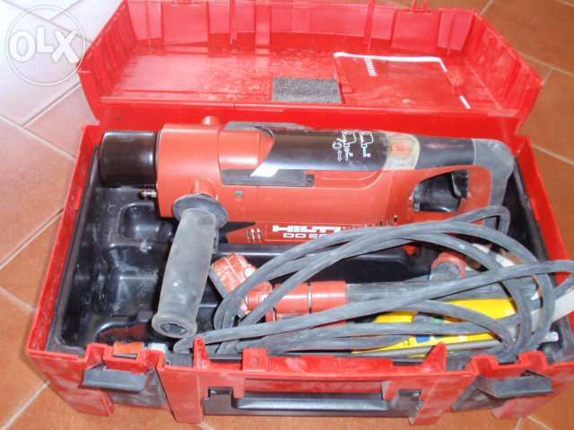 Máquina de furar betão HILTI DDEC1