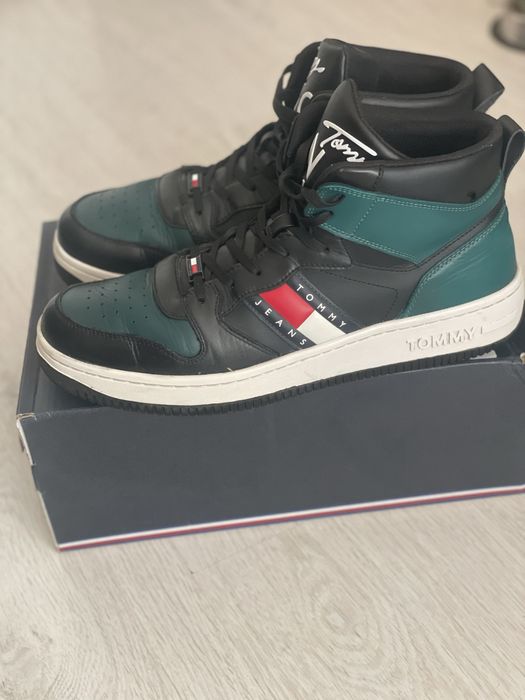 Tommy jeans Оригинал 44