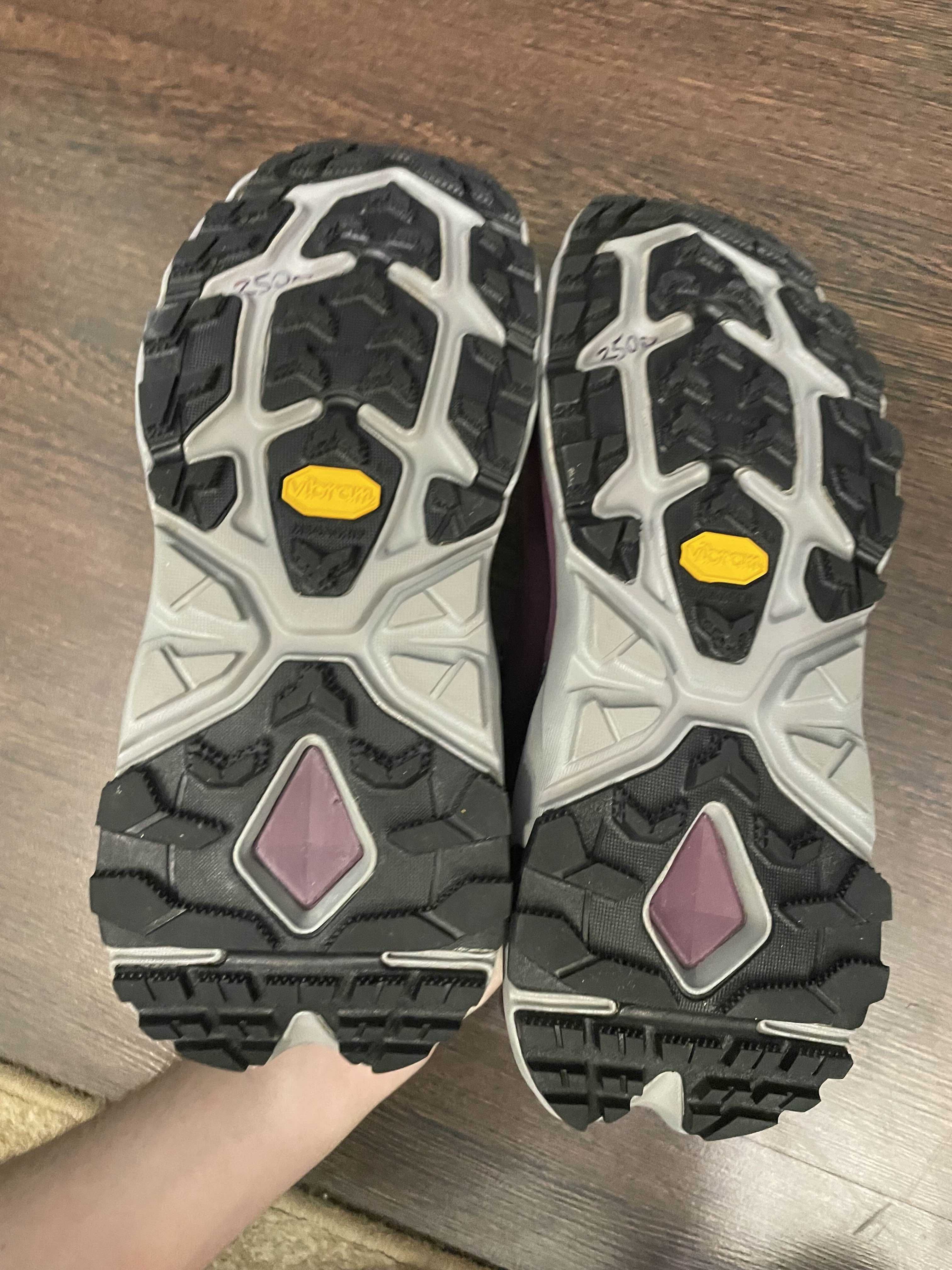 Кросівки Hoka W Anacapa Low GTX.    Р 38 2/3   24 см