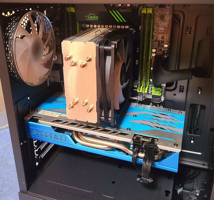 Комплект плата Jingsha X79. Процесор Intel E5 2689 3.6 GHz. RAM 32 GB.