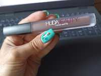 Матовий блиск для губ Huda Beauty Liquid Matte