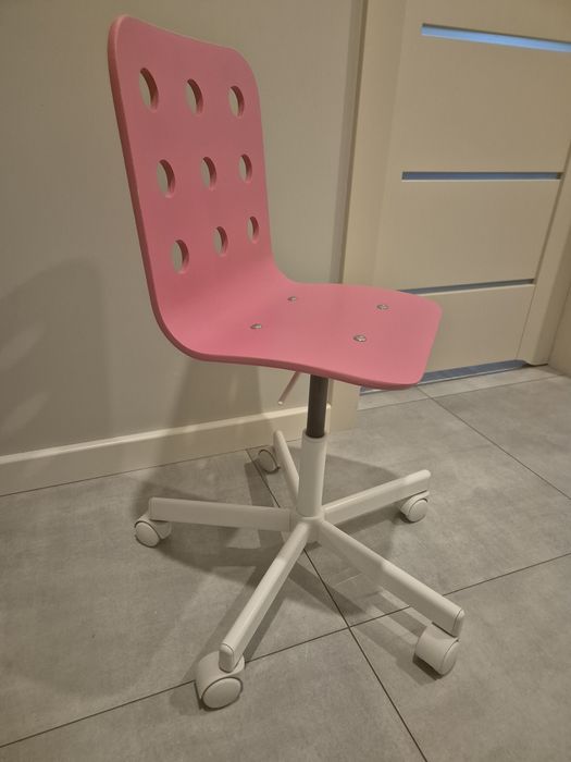 Krzesło do biurka dla dziecka ikea