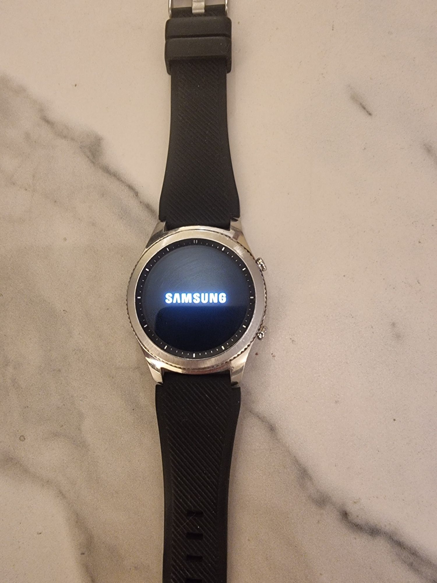 Smartwatch Samsung Gear S3 Classic em perfeito estado