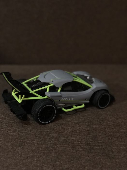 радіокерований автомобіль Sulong Toys Speed Racing Drift Aeolus.