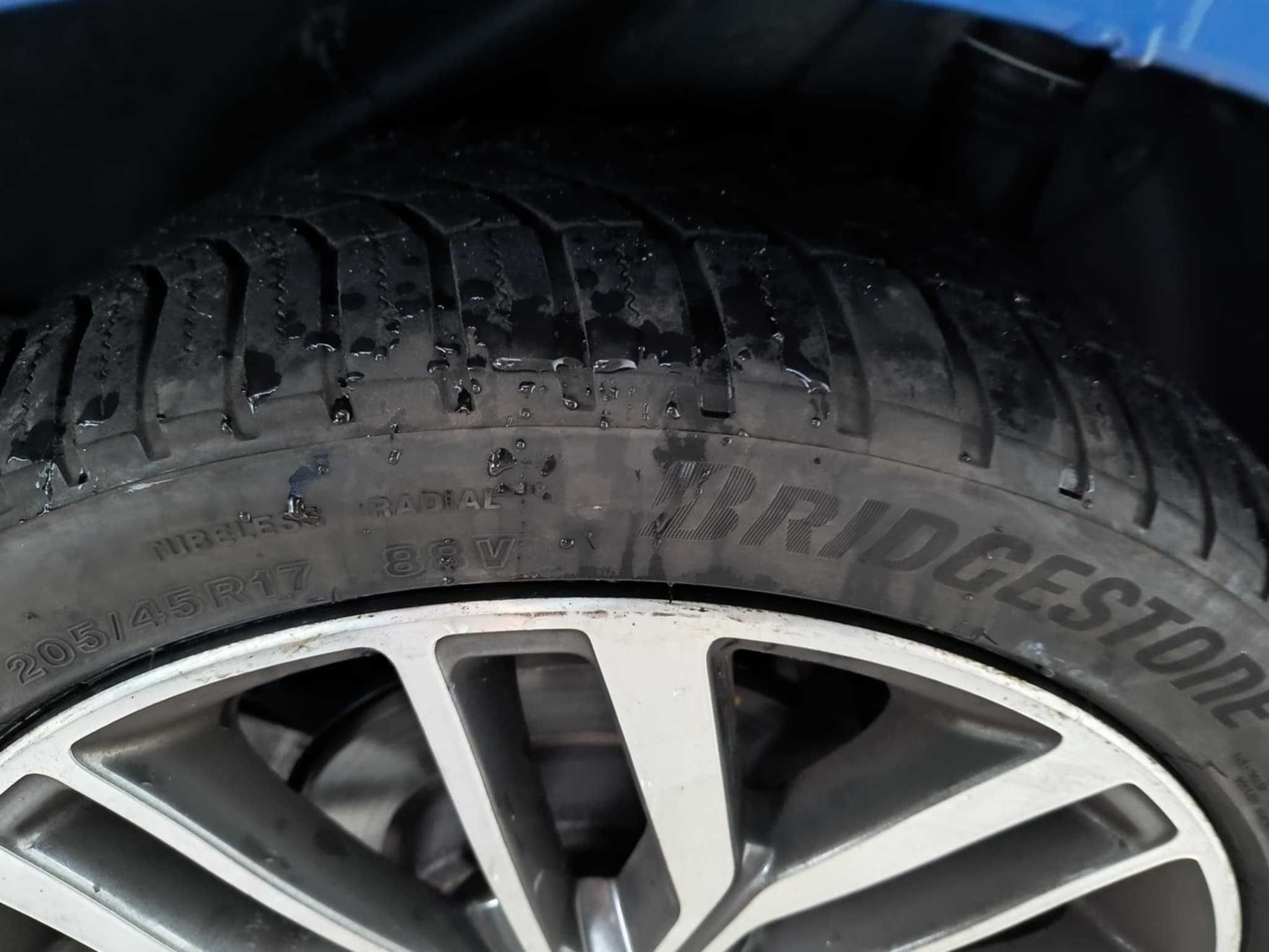 Zestaw 4 oryginalnych kół Kia Rio GT line z oponami i czujnikami TPMS